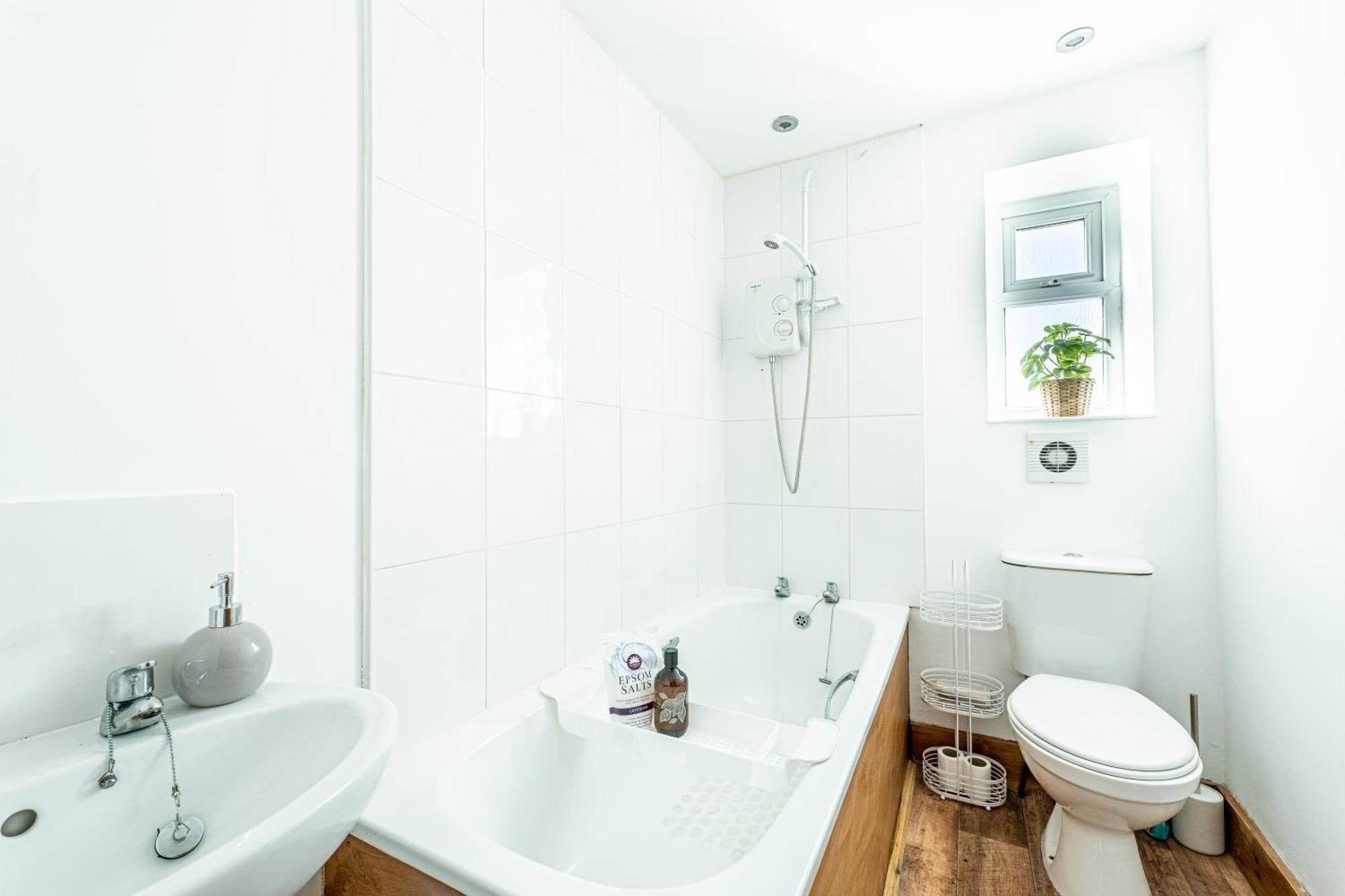 Seaside Retreat In Folkestone Apartment Luaran gambar
