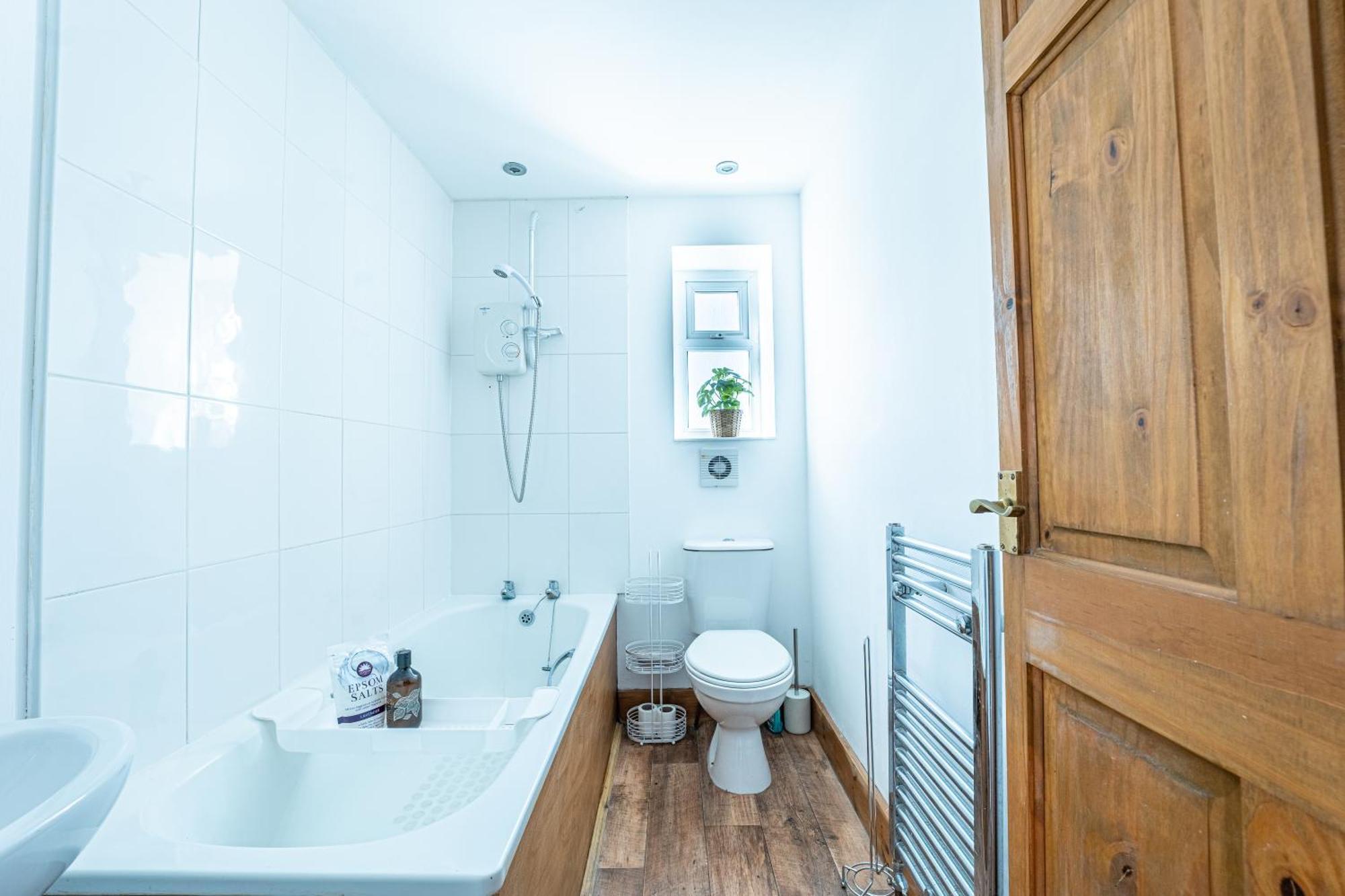 Seaside Retreat In Folkestone Apartment Luaran gambar